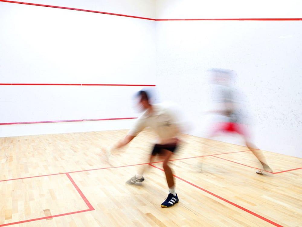 White Oaks Conference & Resort Spa Niagara-on-the-Lake Exterior photo Squash player in action