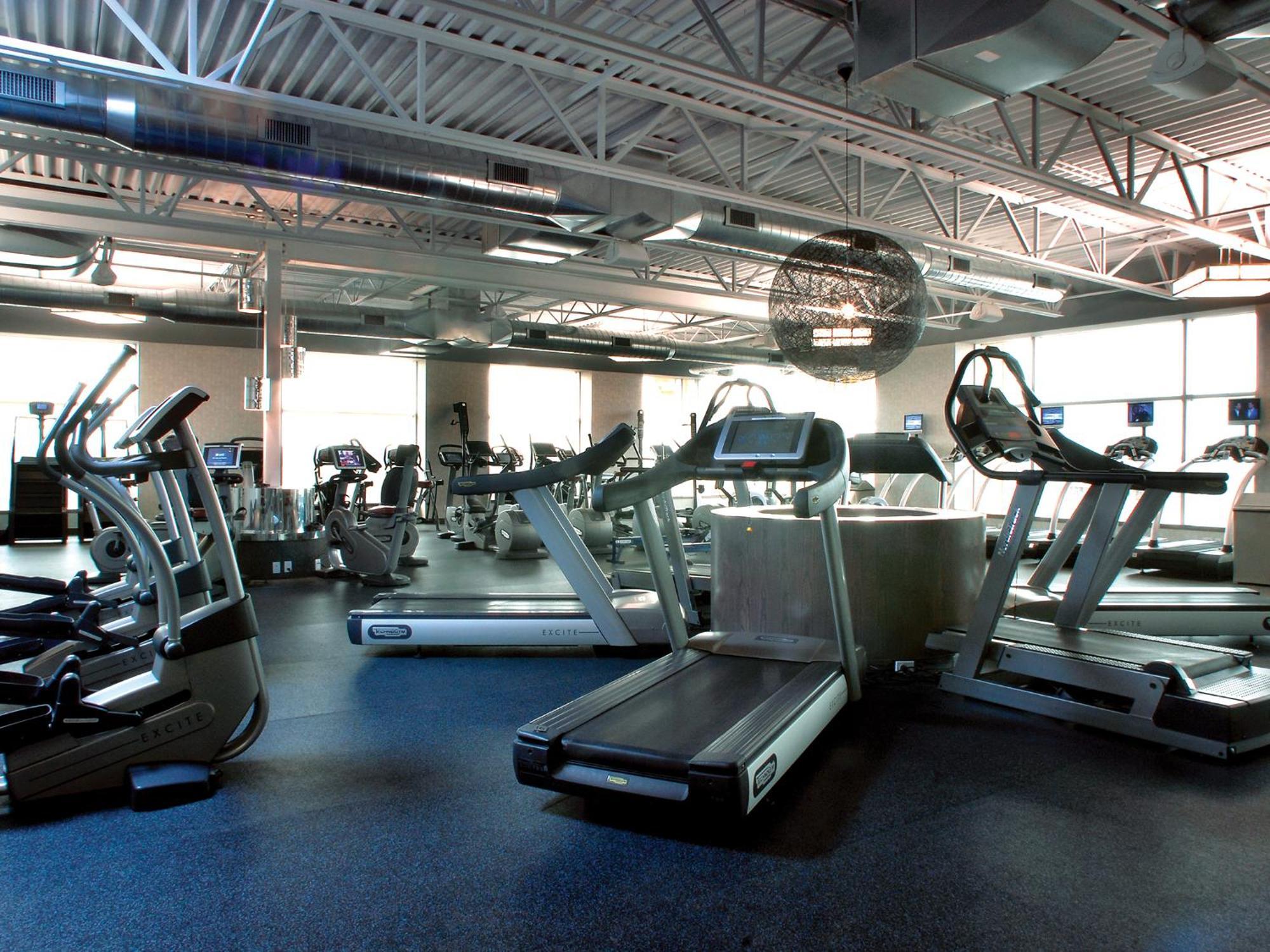 White Oaks Conference & Resort Spa Niagara-on-the-Lake Exterior photo The Fitness Center at the Student Life Center